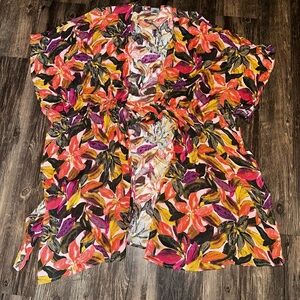 Floral Women's cardigan - Multicolor size XXL-XXXL ties in the front